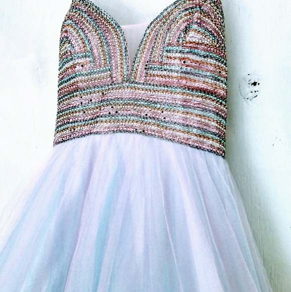 ✔ SOLD ✔Allure Bridal Ball Gown - Picture 6 of 8